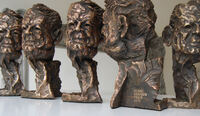 Henri Nannen Preis 2012 &quot;Henri&quot; von K&uuml;nstler Reiner Fetting Bronzeskulptur zur Preisverleihung
